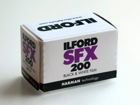 Ilford SFX 200 Fashion