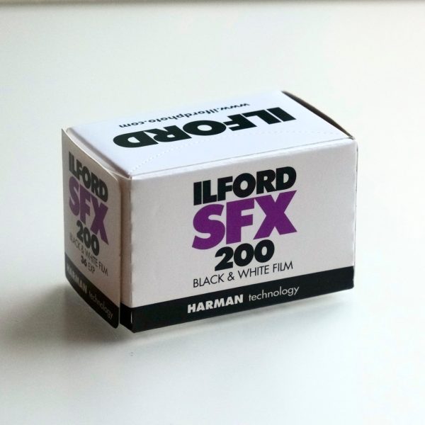 Ilford SFX 200 Fashion