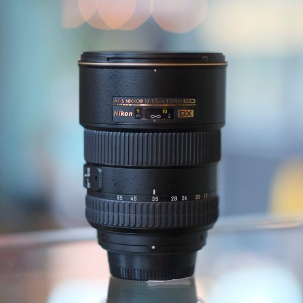 Nikon 17-55mm f2.8G ED AF-S DX Nikkor Hot on Sale