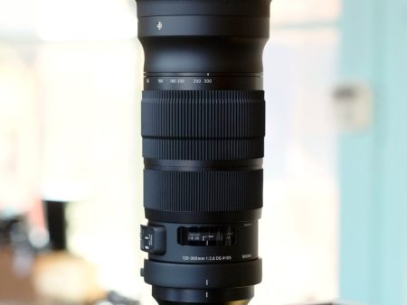 Sigma 120-300mm f2.8 DG HSM OS Sport for Nikon F For Sale