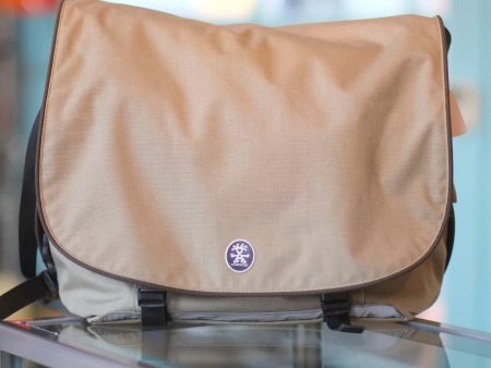 Crumpler Six Hundred Daily XL Cheap