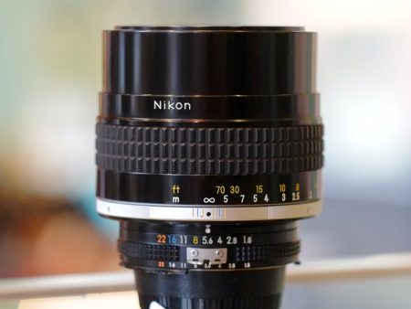 Nikon 105mm f1.8 AI-S Nikkor Fashion