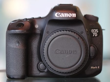 Canon EOS 7D Mark II Sale