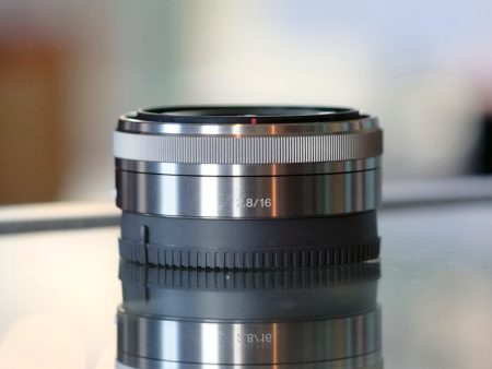 Sony E 16mm f2.8 on Sale